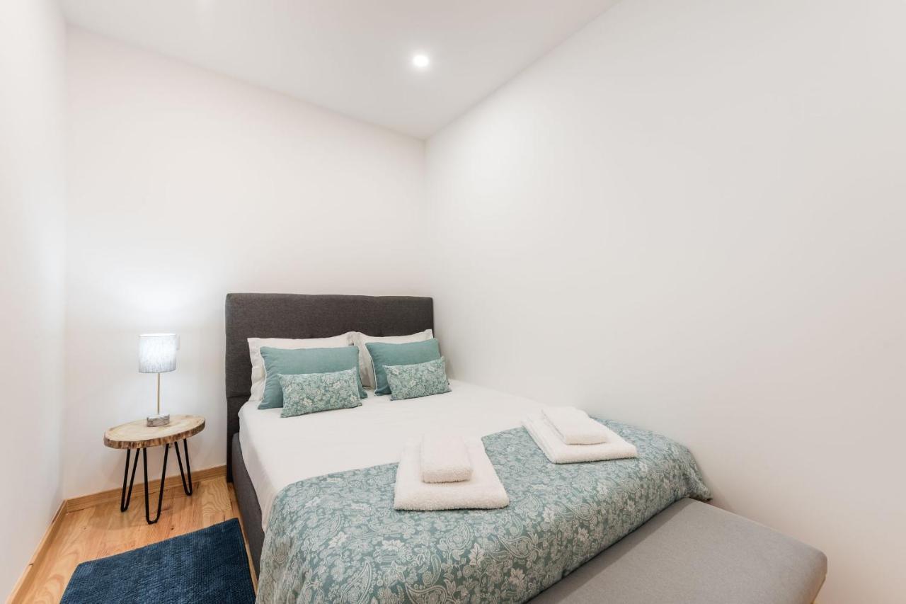 Apartamento Lovelystay - 1br Flat W Ac And Balcony By Aliados Porto